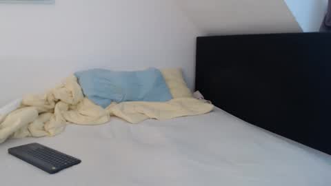 age_of_pleasure online show from March 18, 1:50 pm