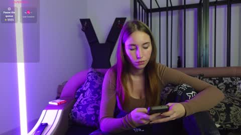 Agelina Lilly Laura online show from October 26, 5:45 pm