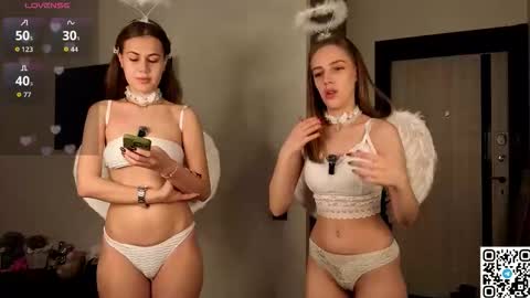 Monica and Bella online show from February 14, 6:05 am