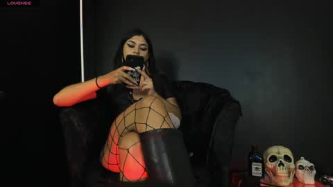 Snapshot of agnes_jones chatting on February 3, 11:58 pm agnes_jones online show from February 3, 11:58 pm
