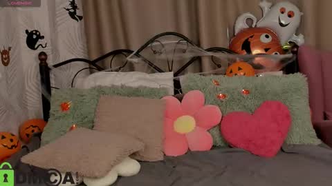 Agnes online show from October 26, 8:37 am