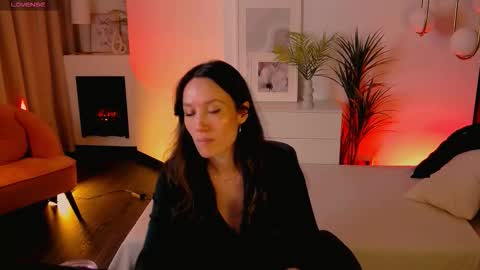 Agnes online show from October 1, 7:40 am