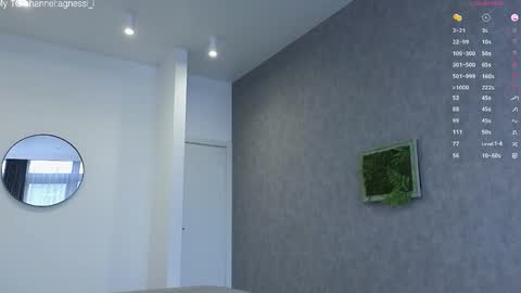 agnessi_ online show from October 2, 11:09 am