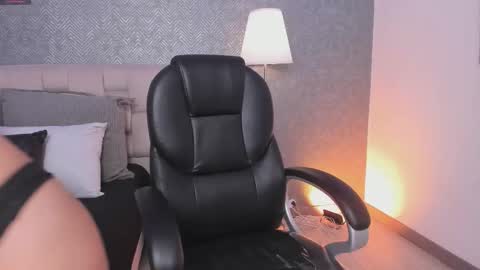 Ahmara  online show from March 2, 11:39 am