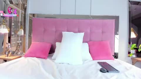 AHINOA online show from October 8, 7:53 pm