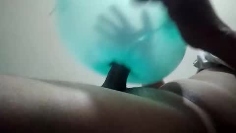 ahmed1235698 online show from April 3, 3:35 am