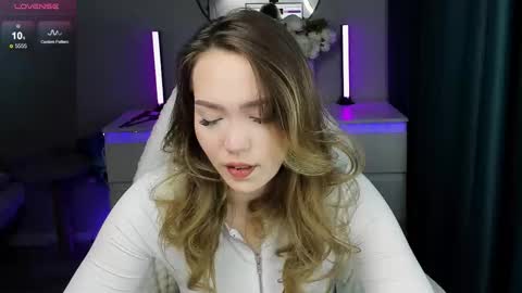 ai__girl online show from September 17, 4:43 pm