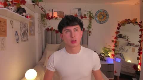 A H  online show from October 17, 2:48 am