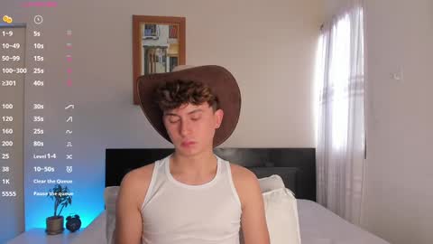 Snapshot of aidan_hale chatting on December 30, 8:36 pm A H online show from December 30, 8:36 pm
