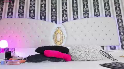 aidasina online show from September 23, 7:09 pm