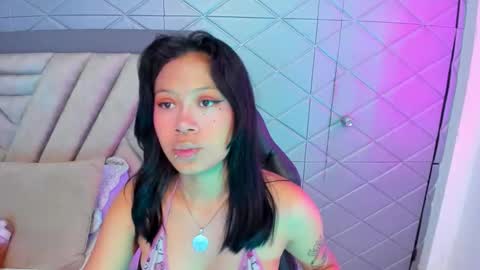 AikoLee online show from October 13, 7:43 am