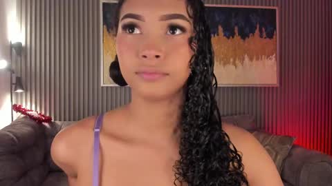 Snapshot of ailann_ chatting on February 24, 7:41 pm Alisson online show from February 24, 7:41 pm