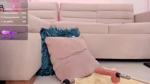 Snapshot of ailann_ chatting on March 11, 10:42 pm Alisson online show from March 11, 10:42 pm