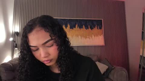 Snapshot of ailann_ chatting on February 12, 7:45 pm Alisson online show from February 12, 7:45 pm