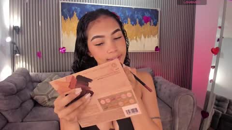 Snapshot of ailann_ chatting on February 15, 7:50 pm Alisson online show from February 15, 7:50 pm