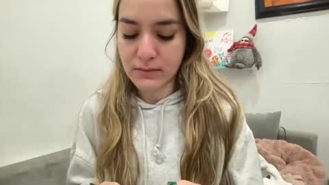 Aile online show from January 25, 2:04 am