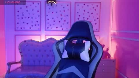 ailen online show from October 19, 3:00 am