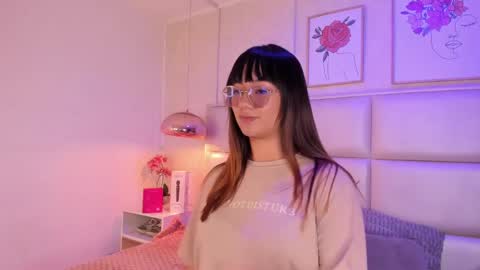 Aily Yozuko online show from May 21, 2:40 am
