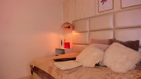 Aily Yozuko online show from October 1, 3:05 am