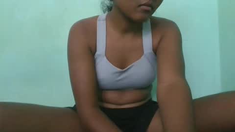 aimeamour online show from March 5, 2:23 pm