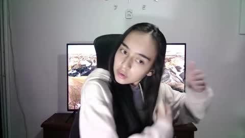 Snapshot of aineangeel chatting on February 25, 11:59 pm AINE online show from February 25, 11:59 pm