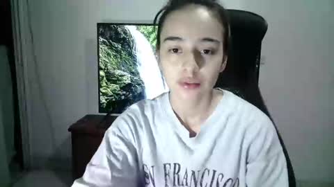 Snapshot of aineangeel chatting on February 28, 2:20 am AINE online show from February 28, 2:20 am