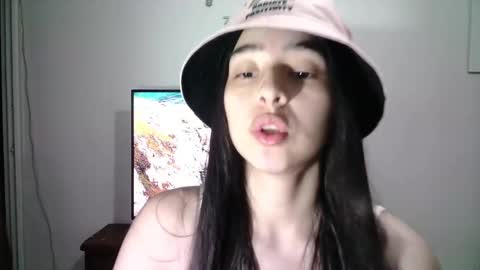 Snapshot of aineangeel chatting on February 27, 12:14 am AINE online show from February 27, 12:14 am