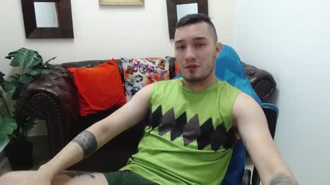 Snapshot of airon_blade chatting on February 1, 11:06 pm A I R O N online show from February 1, 11:06 pm