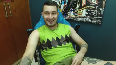 Snapshot of airon_blade chatting on February 7, 10:52 pm A I R O N online show from February 7, 10:52 pm
