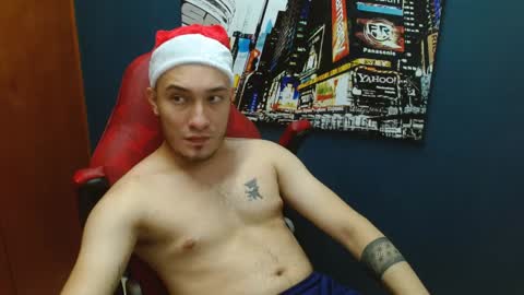 Snapshot of airon_blade chatting on December 18, 5:04 am A I R O N online show from December 18, 5:04 am