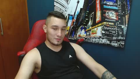 Snapshot of airon_blade chatting on December 20, 5:14 am A I R O N online show from December 20, 5:14 am