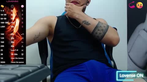 Snapshot of airon_blade chatting on September 13, 10:56 pm A I R O N online show from September 13, 10:56 pm