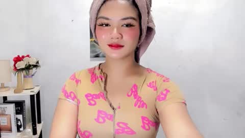 airy_and_dave online show from March 3, 5:25 am