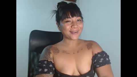  Aisha  online show from December 23, 11:49 pm