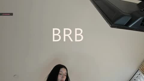 Aisha online show from February 8, 2:09 pm