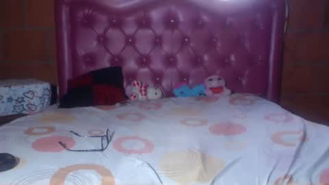 Snapshot of aisha_koswell3 chatting on February 8, 12:28 pm aisha koswell3 online show from February 8, 12:28 pm