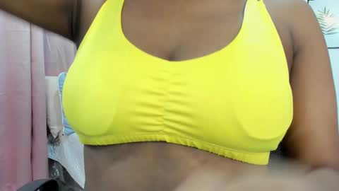 Aisha online show from February 25, 12:38 pm