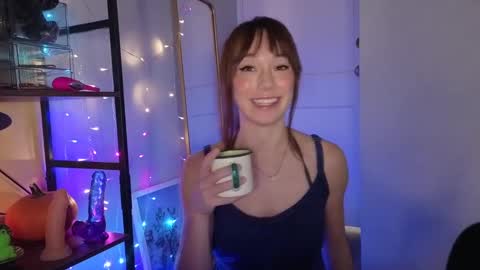 Aisha Lee online show from October 12, 7:23 am