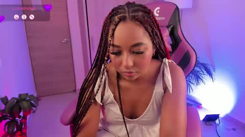 Aisha online show from January 28, 9:50 pm