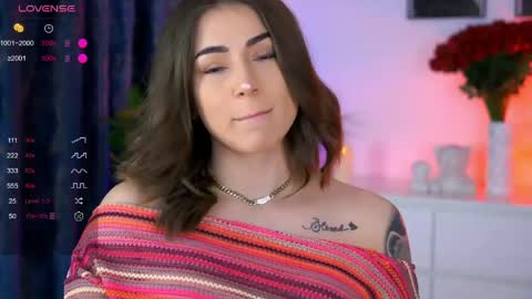 Aisha online show from June 2, 7:05 pm