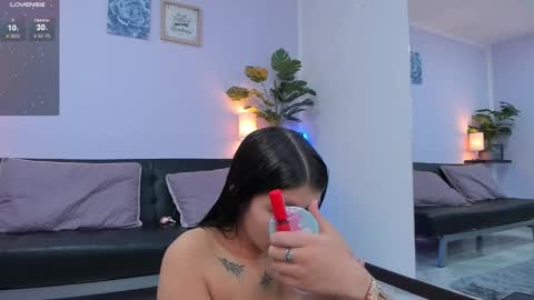 Snapshot of aixa_charless chatting on January 19, 12:06 pm Aixa online show from January 19, 12:06 pm