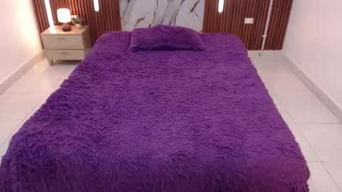 AIXA  online show from October 1, 12:26 pm