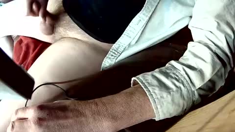 aj331827 online show from December 4, 6:33 pm