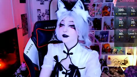 Aki online show from April 5, 1:13 am