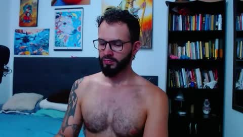 akiles online show from December 5, 11:34 pm