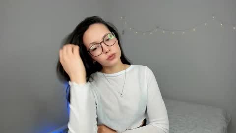 Kim online show from February 7, 7:06 pm