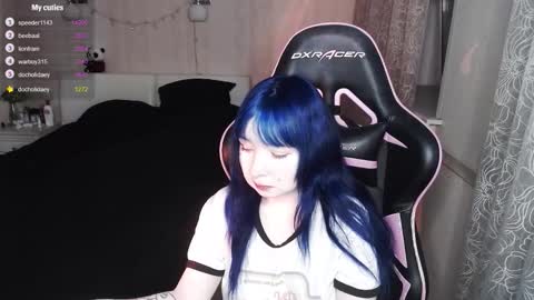 akirahartyx online show from February 2, 3:20 pm