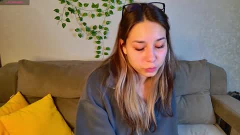 Al1ice online show from November 28, 1:35 am