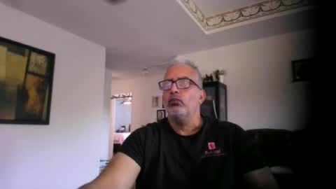 aladdin31673 online show from August 1, 2:07 pm