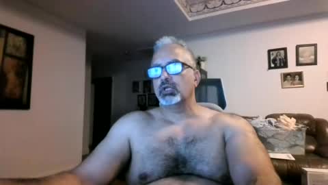 aladdin31673 online show from July 20, 2:25 am